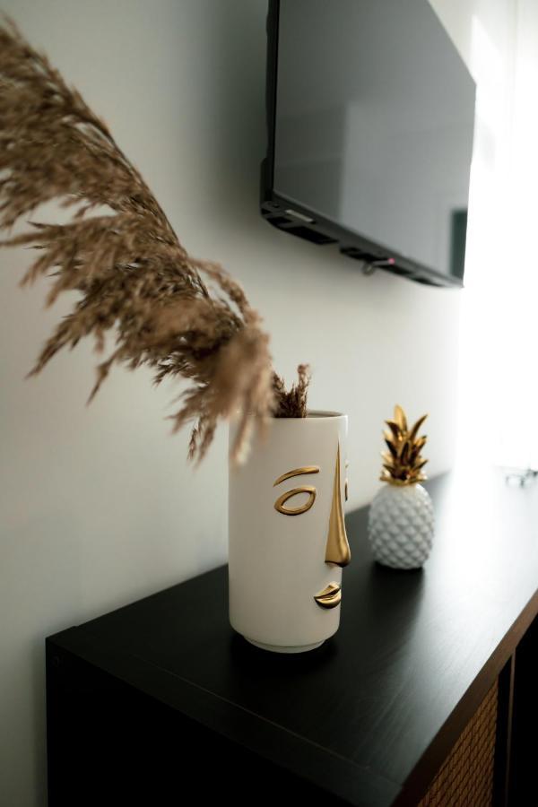 Gold Apartment Ferrel I 外观 照片